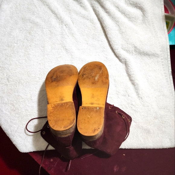 BU Collection Burgundy Boots - Picture 9 of 10